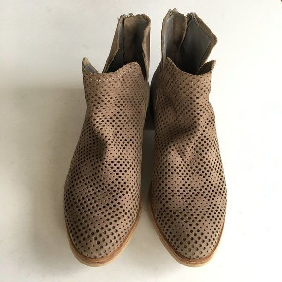 Dolce Vita Tommi Perforated‎ Bootie SMOKE NUBUCK Womens Size 6.5 Heeled Ankle - Picture 3 of 8